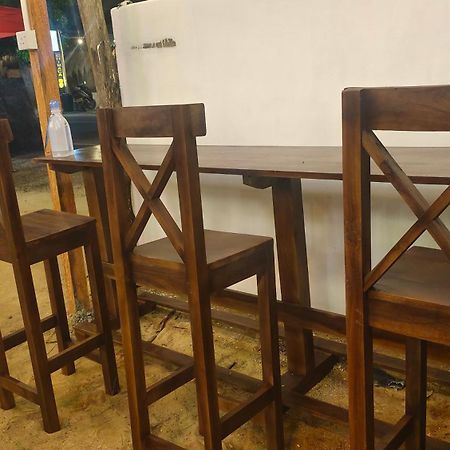 הוסטל ארוגם Costels Arugambay מראה חיצוני תמונה