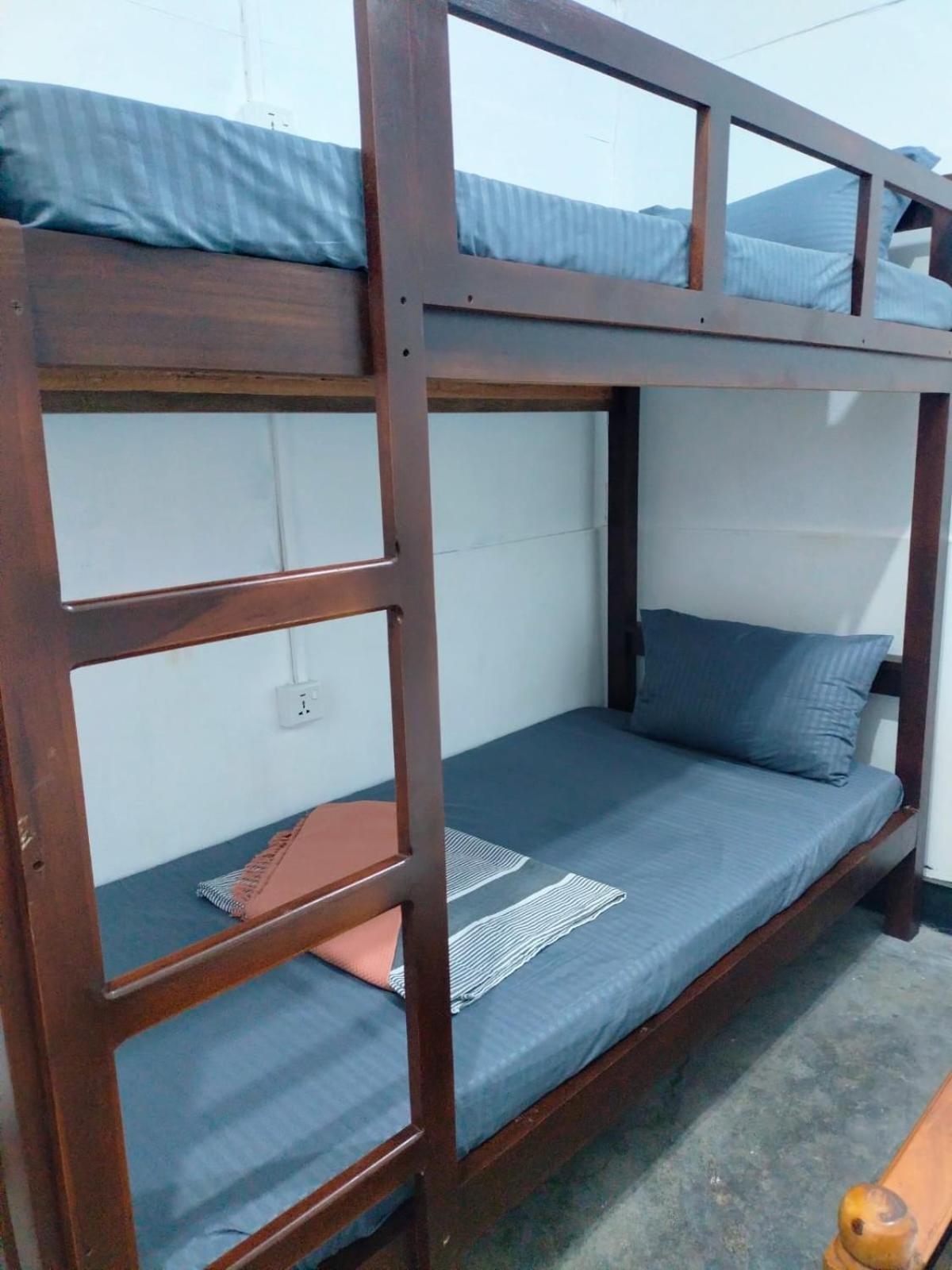 הוסטל ארוגם Costels Arugambay חדר תמונה